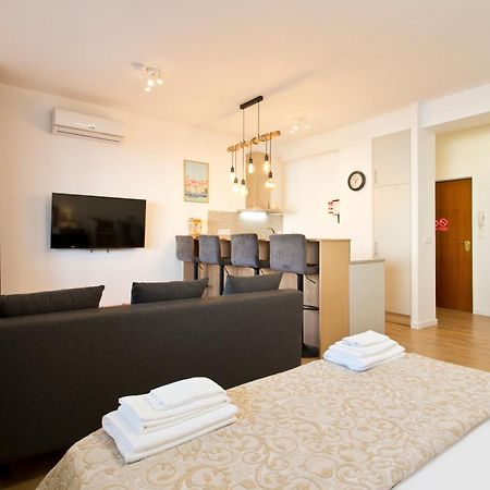 Casa Roberto - Studio Apartment, Lift, Ac, Car Parking - Extra Porto Eksteriør bilde